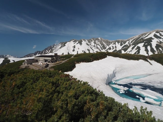 Ngâm mình trong những onsen nằm sâu giữa dãy núi Alps hùng vĩ - 2