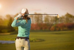 VianPool nhung-quy-dinh-ve-san-golf-18-ho-can-duoc-nam-ro-de-giup-nguoi-choi-chu-dong-trong-tinh-diem-4