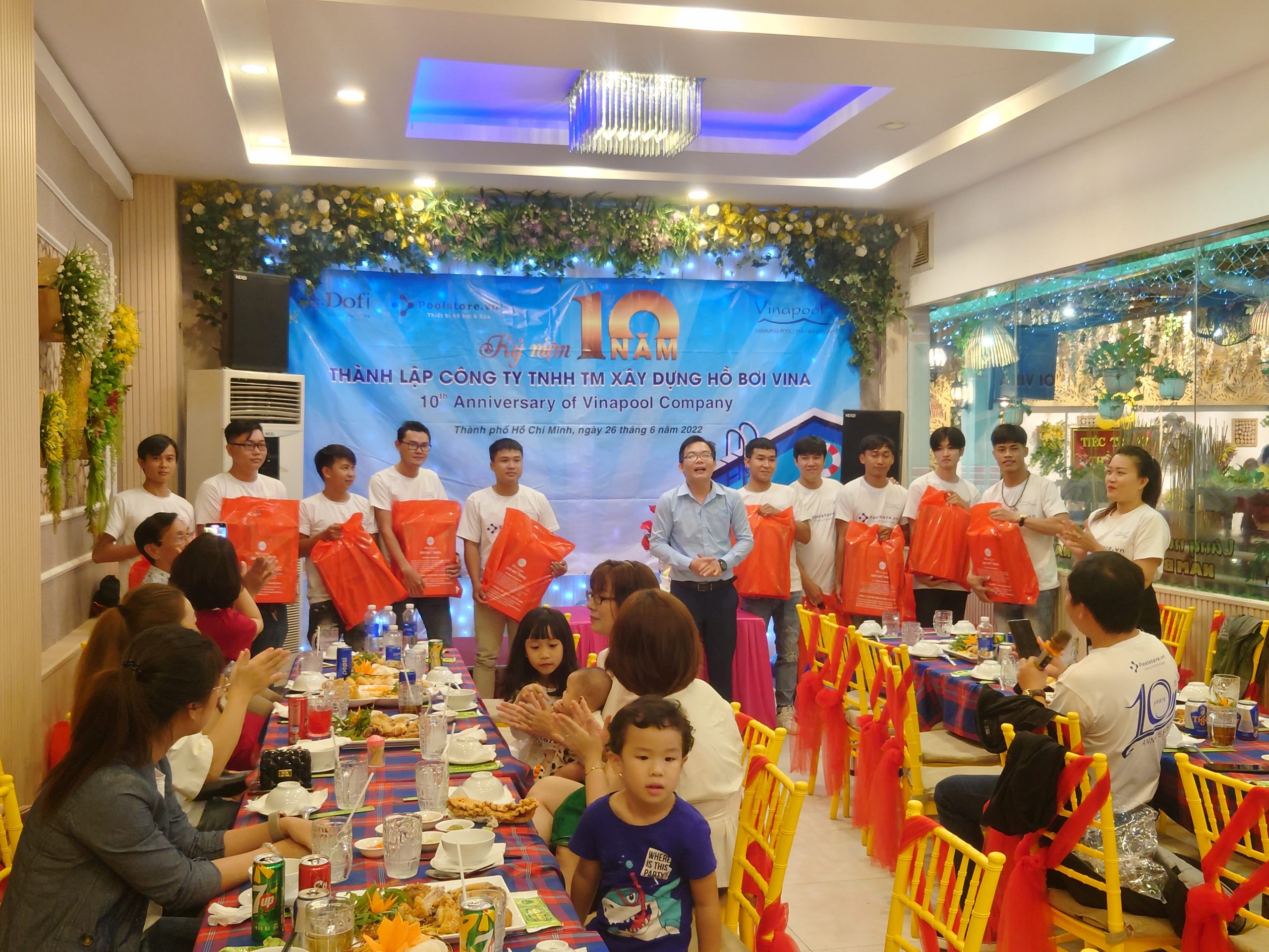 VianPool (Tiếng Việt) Vinapool mừng sinh nhật công ty 10 năm