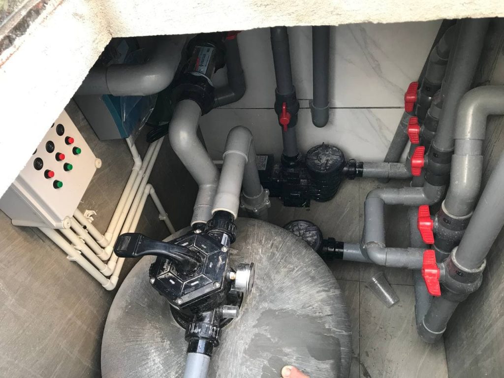 Thiết bị hồ bơi Waterco lắp hồ bơi gia đình