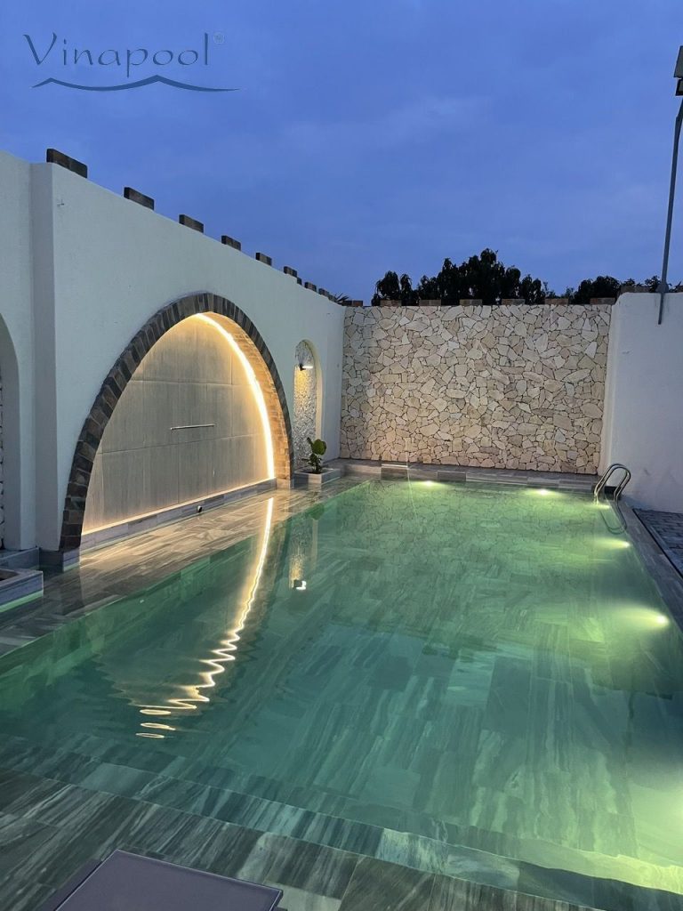 Hồ bơi biệt thự gia đình tại Hậu Giang